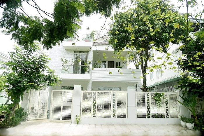 Anh em Quyền Linh: Người có khu du lịch 200 tỷ, người cơ ngơi 1600m2