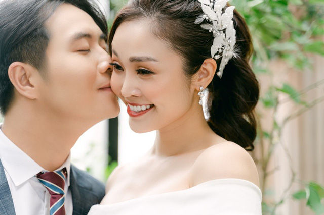 Hôn nhân của dàn sao Phố Trong Làng: người lấy vợ trẻ hơn 11 tuổi