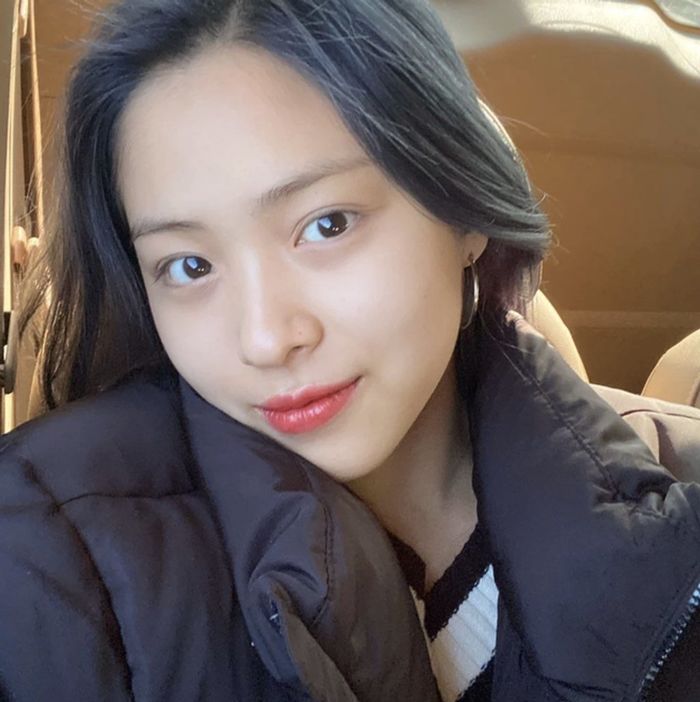Idol Gen 4 hai sắc thái make up: Wonyoung xinh hơn hẳn với make up nhẹ