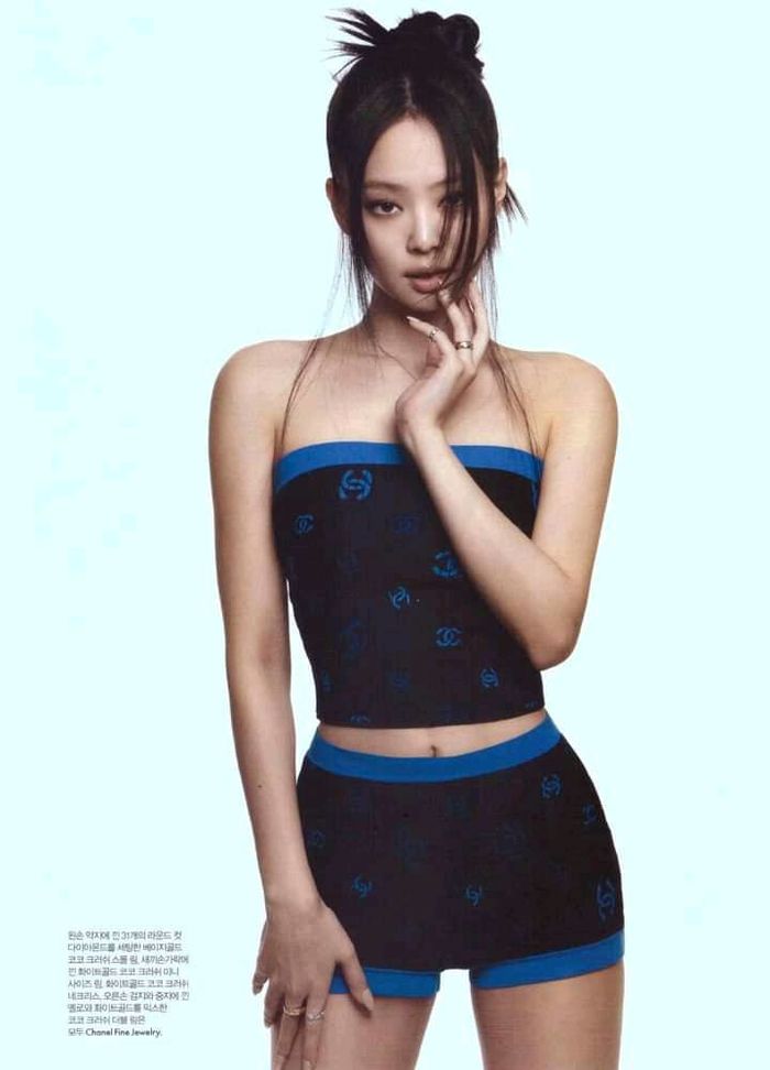 Jennie từ Chanel qua đến CK: Bên sắc sảo, bên mộc mạc quyến rũ