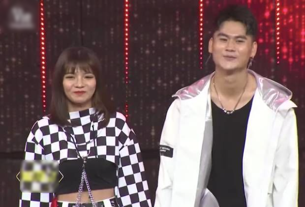 Lisa VN bị dìm nhan sắc: Ảnh tự đăng với ảnh MV nhìn như 2 người
