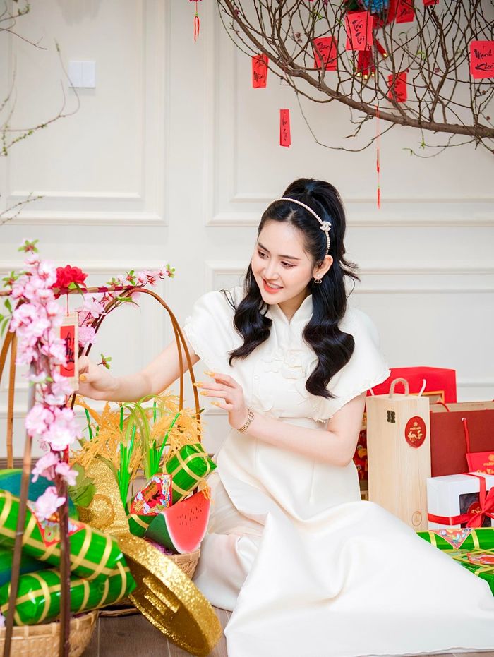 Kiểm kê số tiền lì xì Tết của sao Việt: nhận 100 triệu là chuyện nhỏ