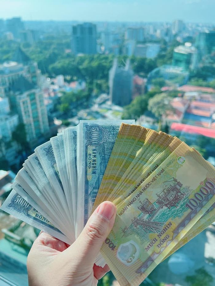 Kiểm kê số tiền lì xì Tết của sao Việt: nhận 100 triệu là chuyện nhỏ