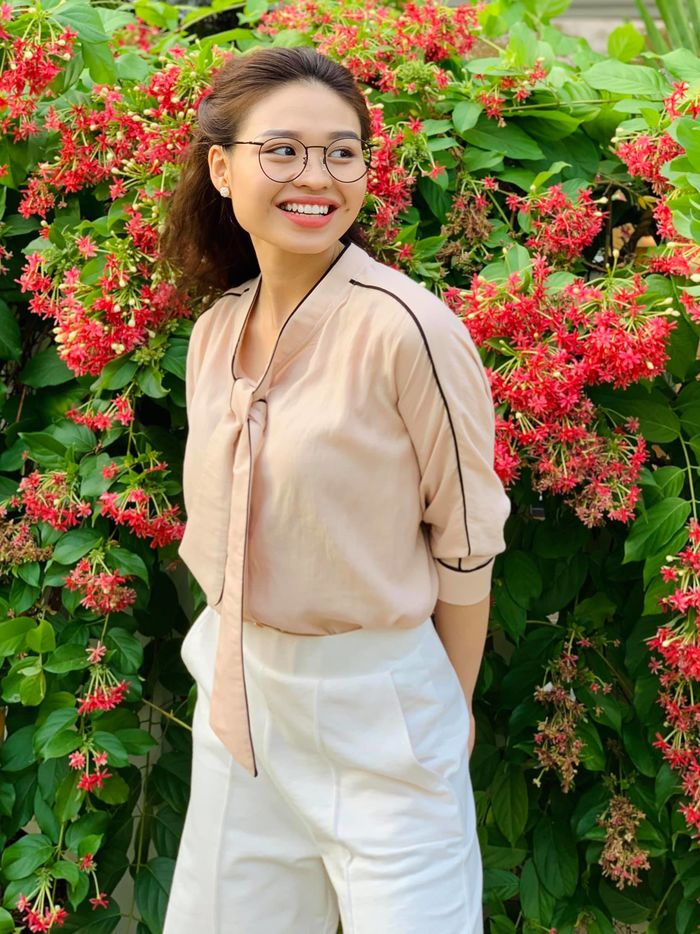 Nhan sắc xinh đẹp ở tuổi 26 của Lê Lộc - con gái Lê Giang