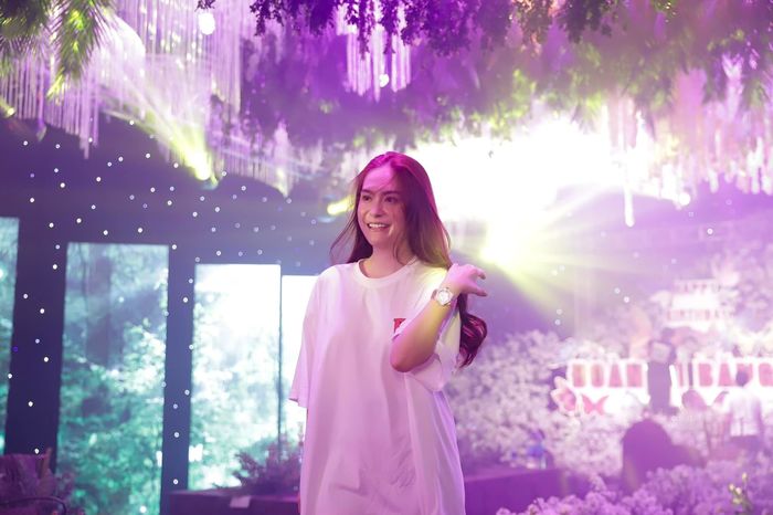 Nghía trước tiệc sinh nhật trang trí 4 ngày của Đoàn Di Băng