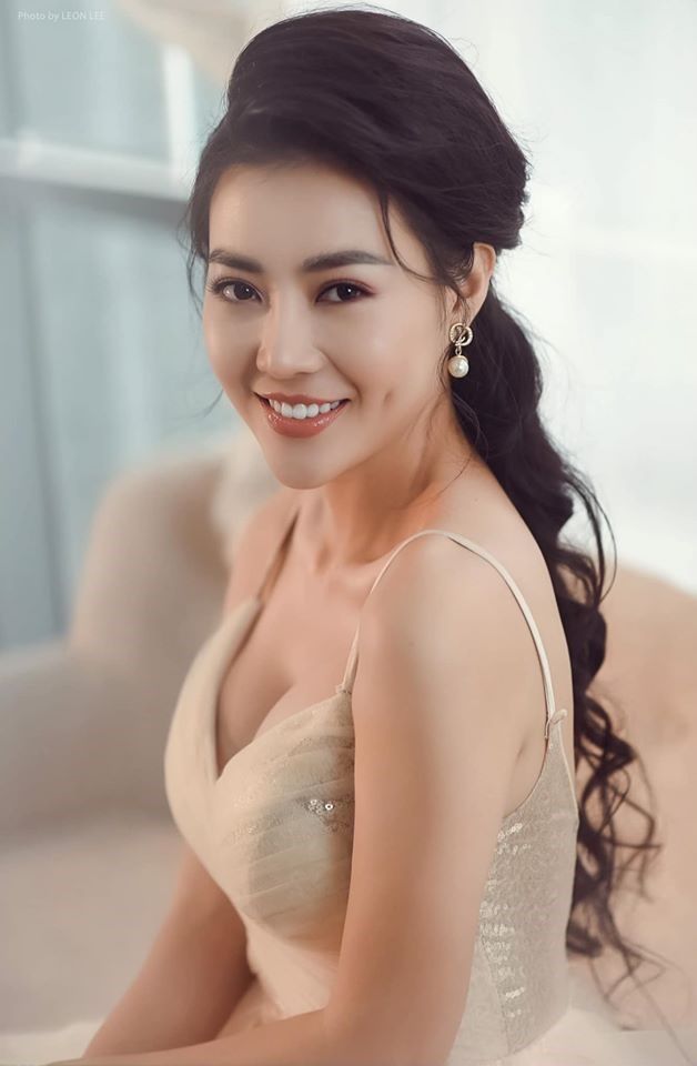 Người đẹp đóng “Quỳnh búp bê” muốn ứng tuyển vào đội bóng đá nữ