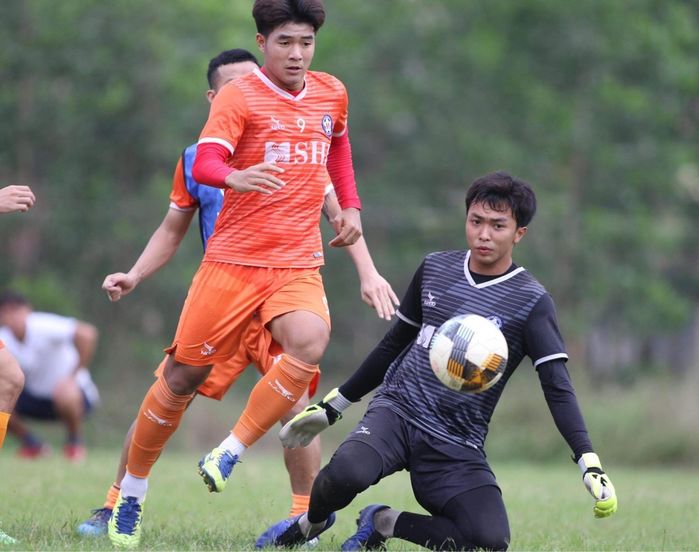 Thủ thành Đặng Tuấn Hưng: Người hùng đưa U23 Việt Nam vào chung kết