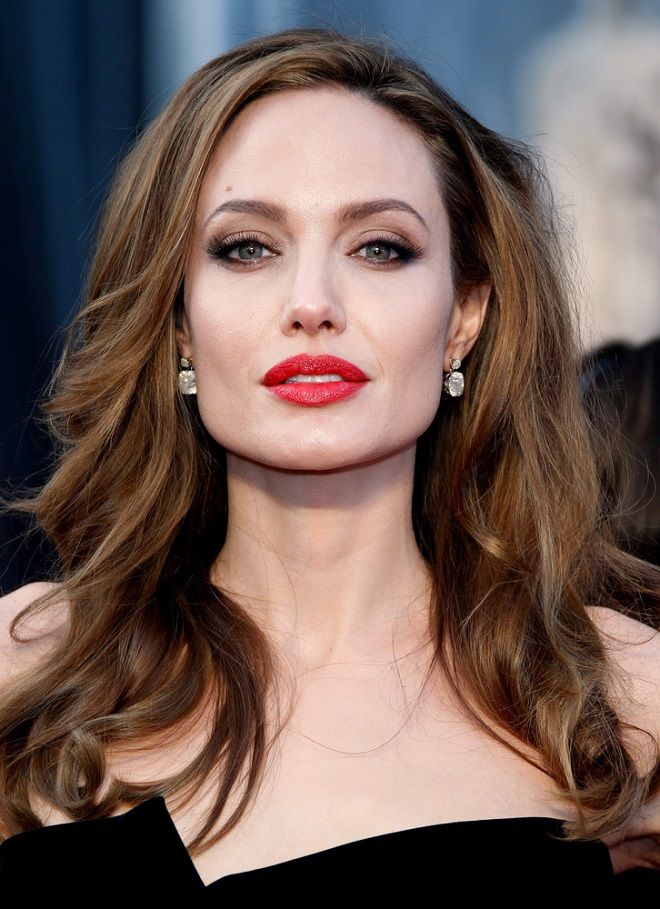 Bộ gen đáng bảo tồn nhà Angelina Jolie: Ai nhìn cũng phải sốc visual
