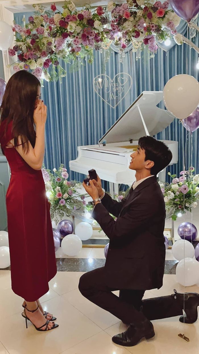 Nhìn lại ảnh cưới hoán đổi giới tính của Bình An - Phương Nga