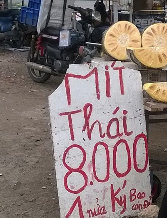 Những bảng giá test thị lực người mua: Chắc phải mang theo kính lúp