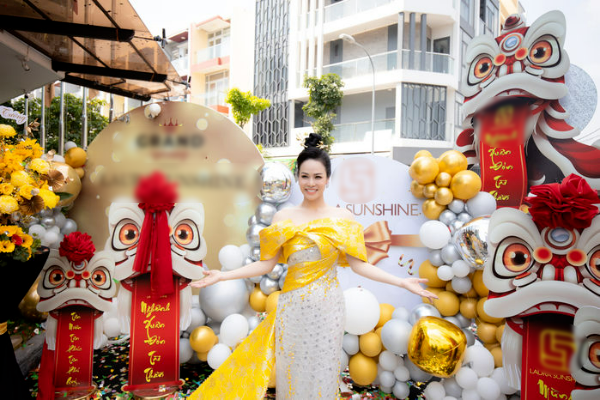Hậu trường chụp ảnh tình bể bình của Nhật Kim Anh - Lợi Trần
