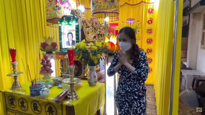Quang cảnh đám tang nghệ sĩ: người được đưa tiễn, người cô đơn