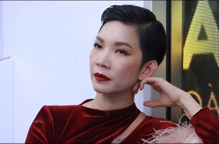 Cùng ngồi ghế nóng: Xuân Lan và Hà Anh không đội trời chung