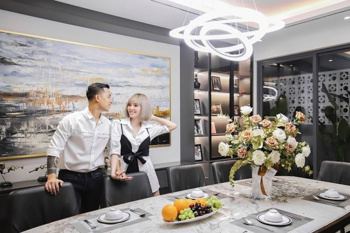 Sao Việt có nhà thông minh: trưởng nhóm The Men thao tác giọng nói