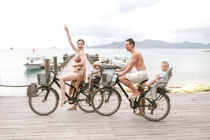 Sao Việt đi du lịch hâm nóng tình cảm: Trang Trần đi khám phá miền Tây