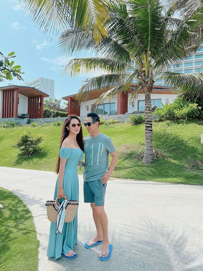Sao Việt đi du lịch hâm nóng tình cảm: Trang Trần đi khám phá miền Tây