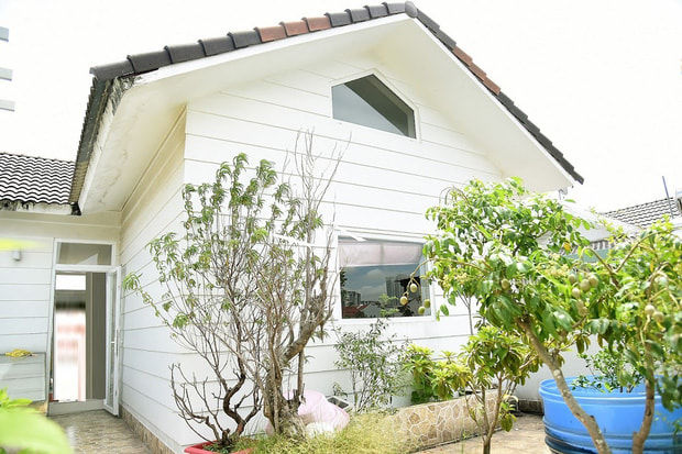 Sao Việt mua nhà vườn dưỡng già: Hồng Vân xây cả biệt phủ