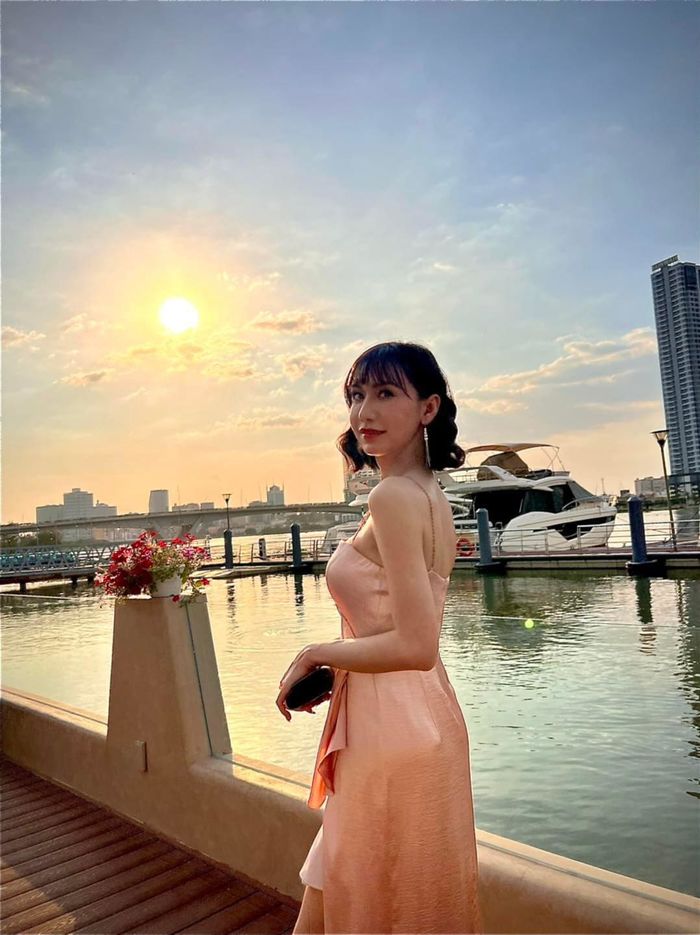 Sao Việt nô nức dự đám cưới đầu năm: Linh Ka lấn át cô dâu
