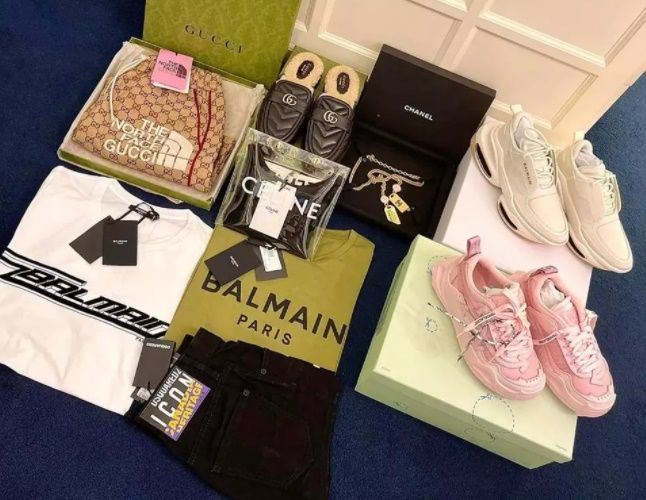 Sinh nhật Đoàn Di Băng: Ông xã chi 2 tỷ, đồ được tặng dư sức mở shop