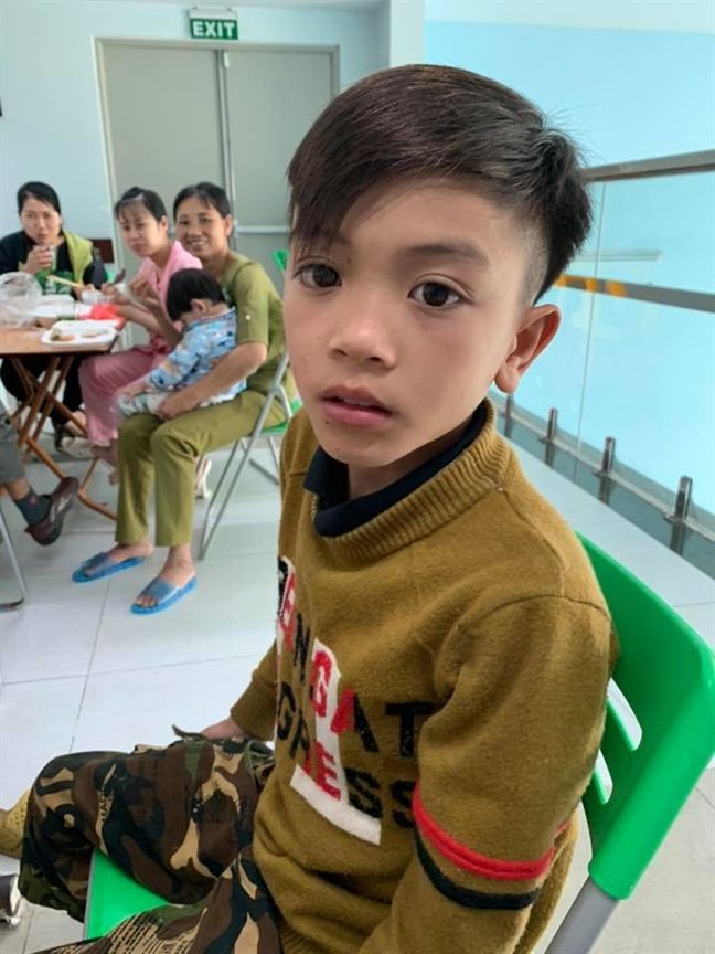 Cậu bé đạp xe từ Ninh Bình đến Hà Nội thăm chị gái trong đêm