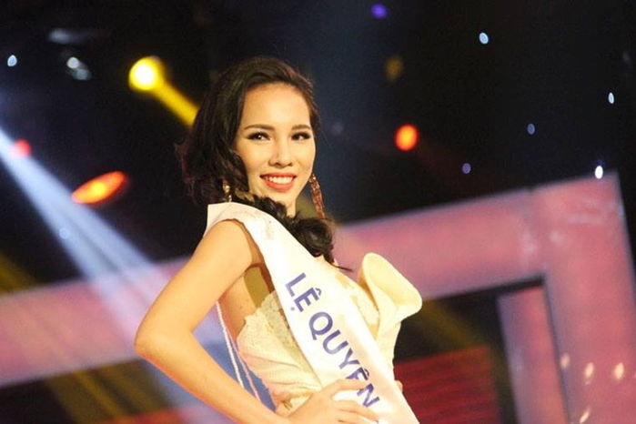 Top 3 Hoa khôi áo dài sau 8 năm: Ai cũng lấy chồng đại gia