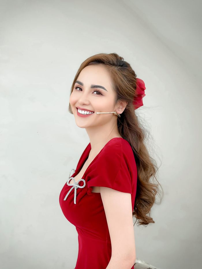 Diễm Hương xếp hạng 4 Hoa hậu Hoàn vũ Việt Nam: Phạm Hương xếp thứ 3