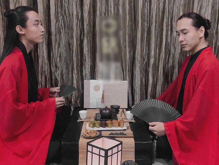 2 chàng nuôi tóc dài óng mượt: việc làm sau đó khiến ai cũng xúc động
