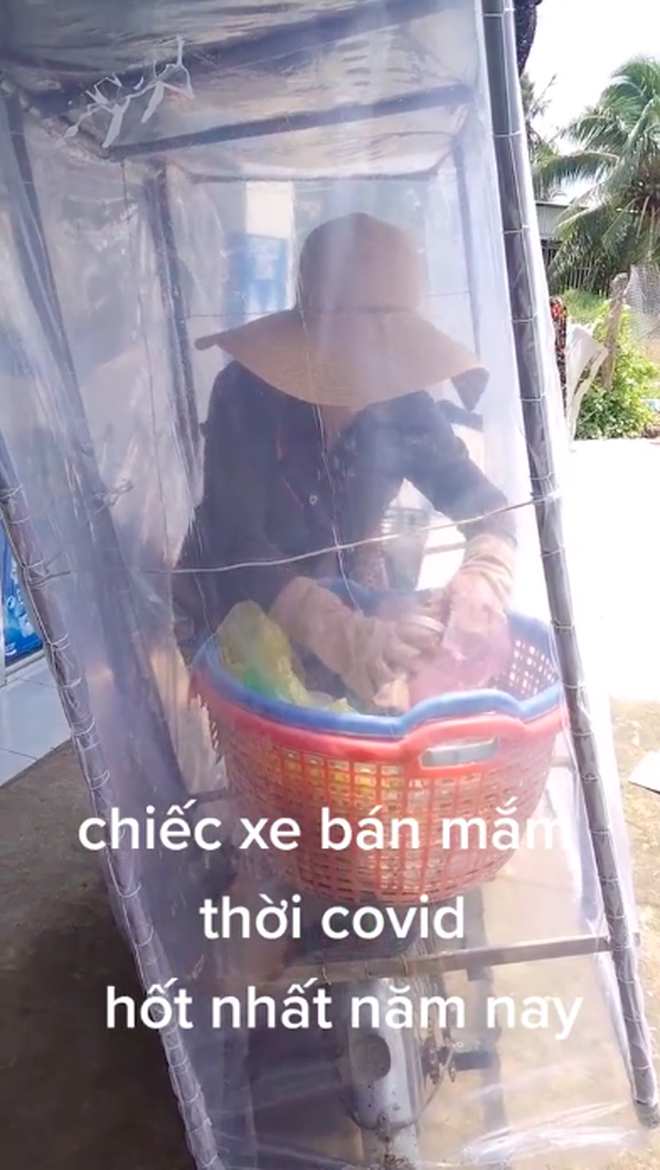 Cười nghiêng ngả với những phát minh độc lạ thời Covid