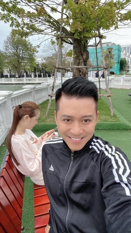Ảnh hot sao Việt 30/3: Minh Hằng thay đổi tóc mới để chụp ảnh cưới