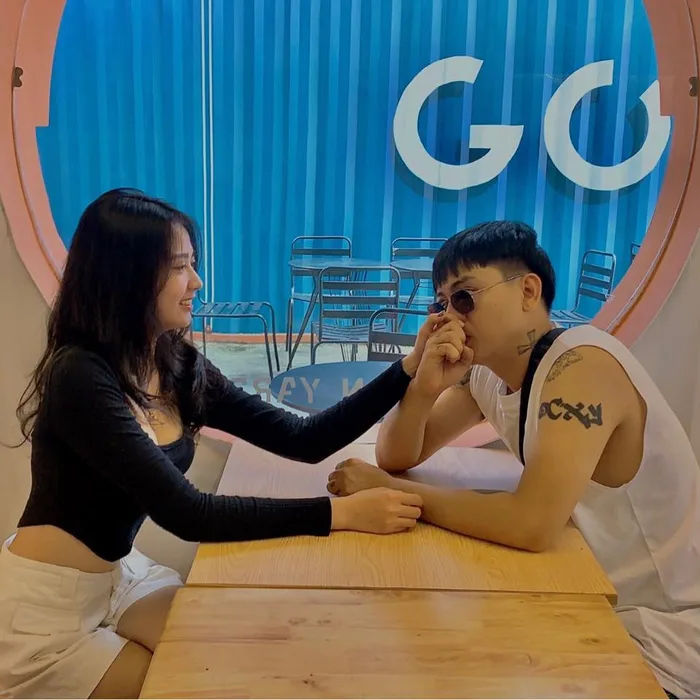 Ảnh hot sao Việt 4/3: bé Winnie gọi Ông Cao Thắng là papa cực rõ