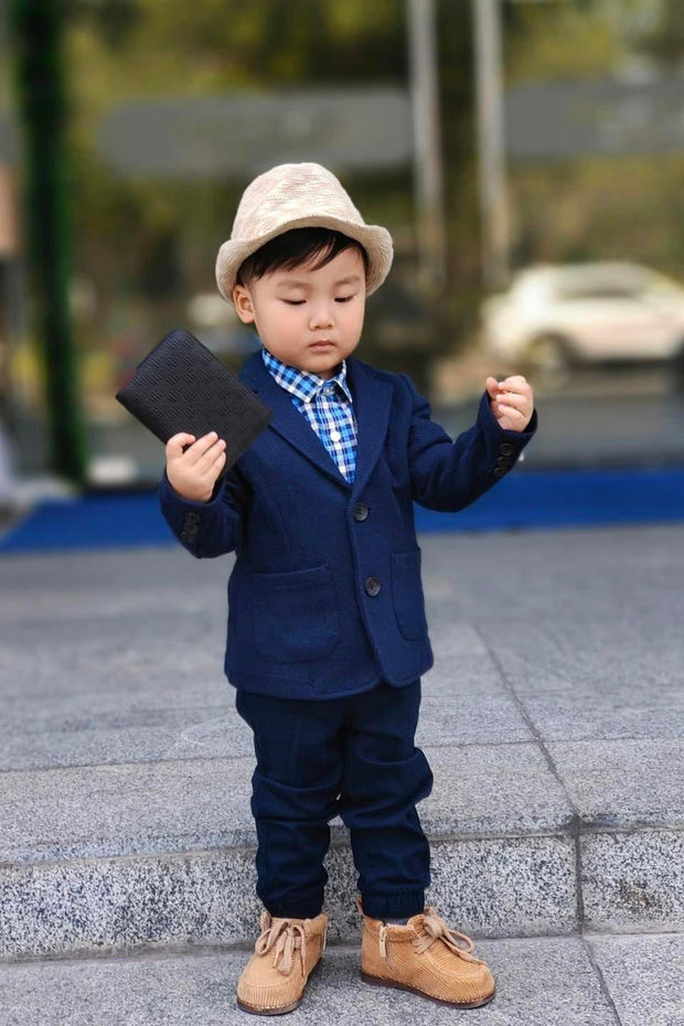 Ảnh hot sao Việt 9/3: Bo Thúi diện vest bảnh bao ra dáng chủ tịch nhí