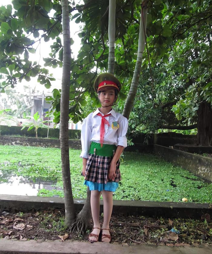 Ảnh thuở ngây ngô của Đỗ Thị Hà: Dậy thì thành Hoa hậu là có thiệt