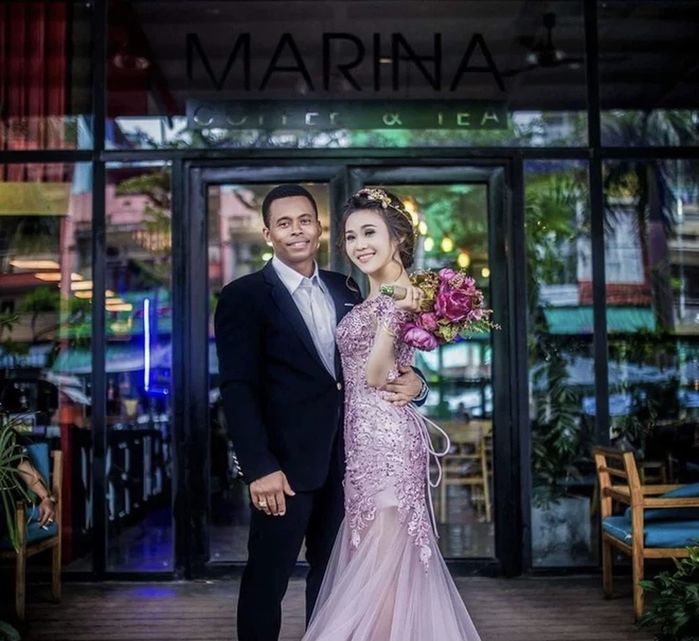 Chênh nhau 20 tuổi, vợ Việt vẫn viên mãn bên chồng Tây