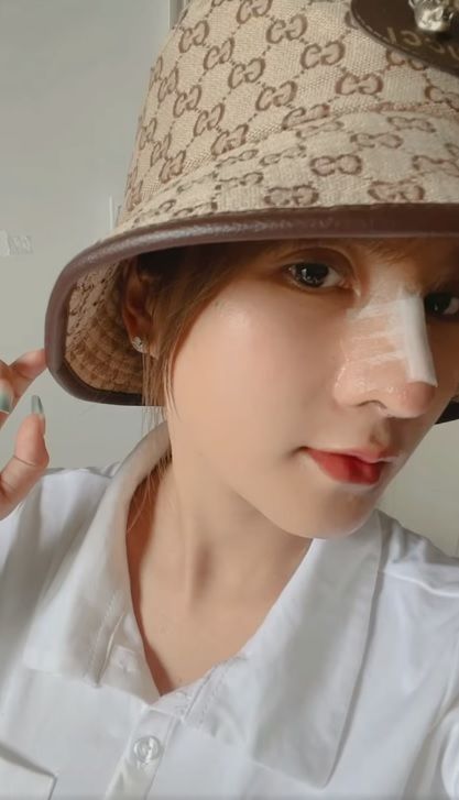Bà Nhân Vlog sau tân trang 200 triệu: nhìn cứ như diễn viên Bảo Thanh