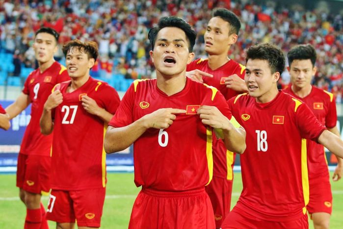 Cầu thủ U23 Việt Nam xây nhà báo hiếu bố mẹ khi mới 22 tuổi