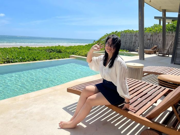 Con gái của Hiền Thục tuổi 20: nhan sắc chấp cả camera thường