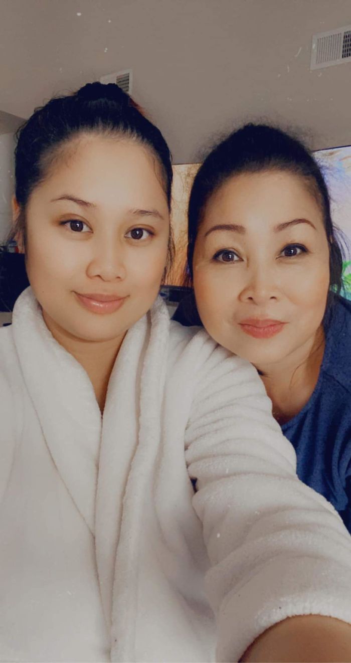 Con NSND Hồng Vân: Quý tử tốt nghiệp đạo diễn ở Mỹ, ái nữ đón tin vui