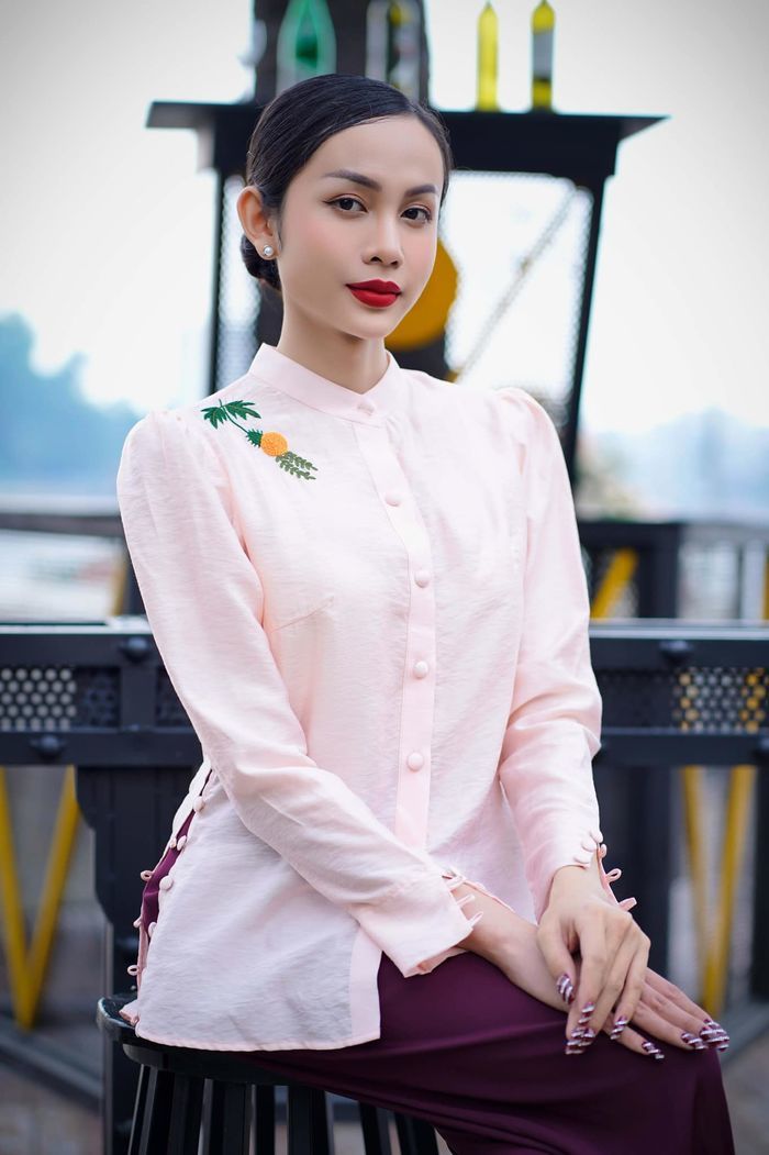 Cùng diện một kiểu váy khó nhằn: Khánh Vân bỏ xa Lương Mỹ Kỳ