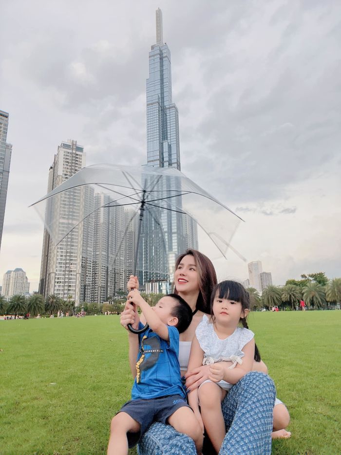 Cuộc sống hiện tại của cặp Quán quân nữ đầu tiên của Cuộc Đua Kỳ Thú
