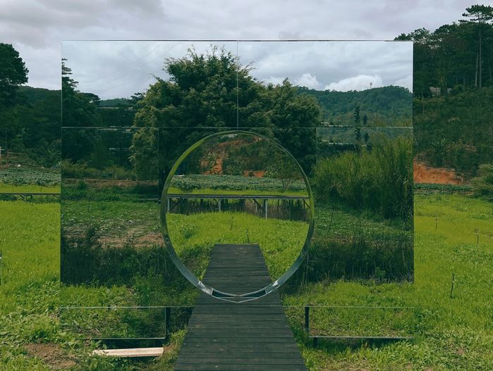 Gương xuyên thấu độc đáo ở Đà Lạt: Giới trẻ tha hồ sống ảo