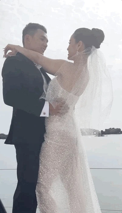 Đám cưới của Phương Trinh Jolie: Mời 200 khách, cô dâu diện 3 váy cưới
