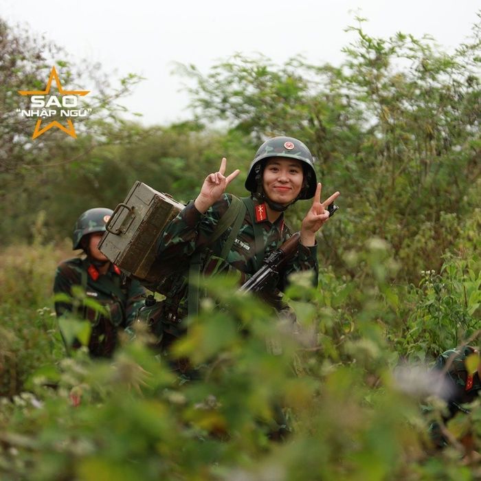 Dàn nữ quân nhân “Sao nhập ngũ” vừa xinh vừa ngầu hết phần thiên hạ