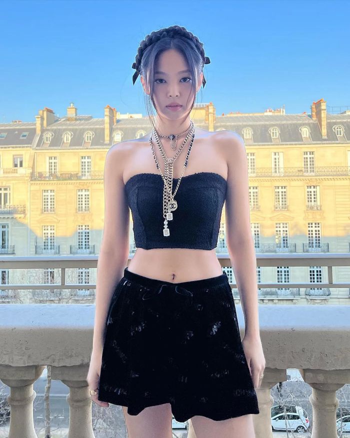 Dàn sao Kpop tích cực lăng xê quần cạp trễ: Jennie đi trước cả trend