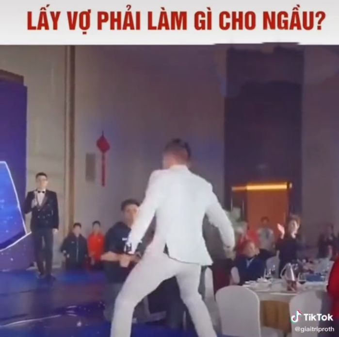 Đẳng cấp đón dâu: Chú rể lộn sương sương 9 vòng trên không trung