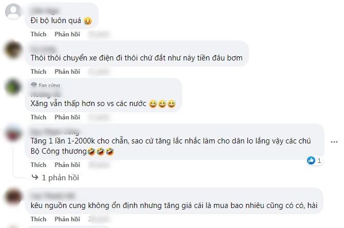 Chiều 1/3, giá xăng dầu tăng: Em không ngại đi bộ em chỉ cần lý do