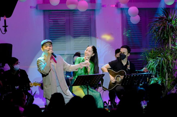 Sức khỏe của các ca sĩ hậu Covid-19: Hòa Minzy đáng lo ngại