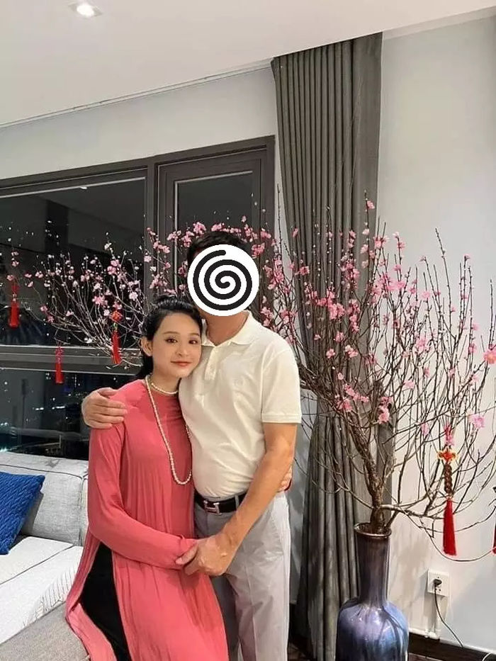 Hiền Hồ: Từng có mối tình chỉ 7 ngày, bị đồn hẹn hò với ông chú U60