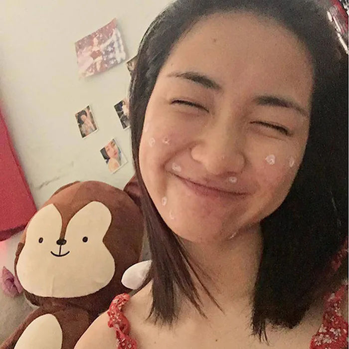 Hòa Minzy mặt mộc cân đẹp cam thường: Mẹ bỉm xinh nhất là đây
