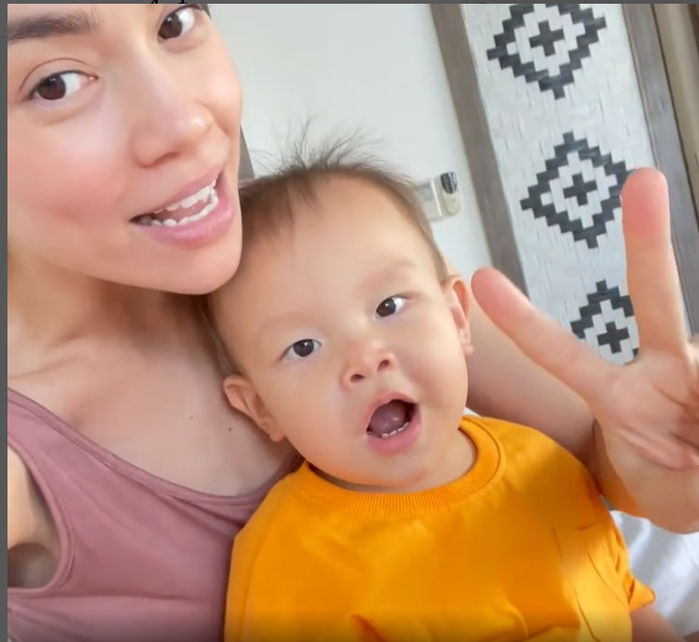 Học theo chị gái, Leon nay đã biết đếm 1 2 3: Mẹ Hà mừng hết lớn