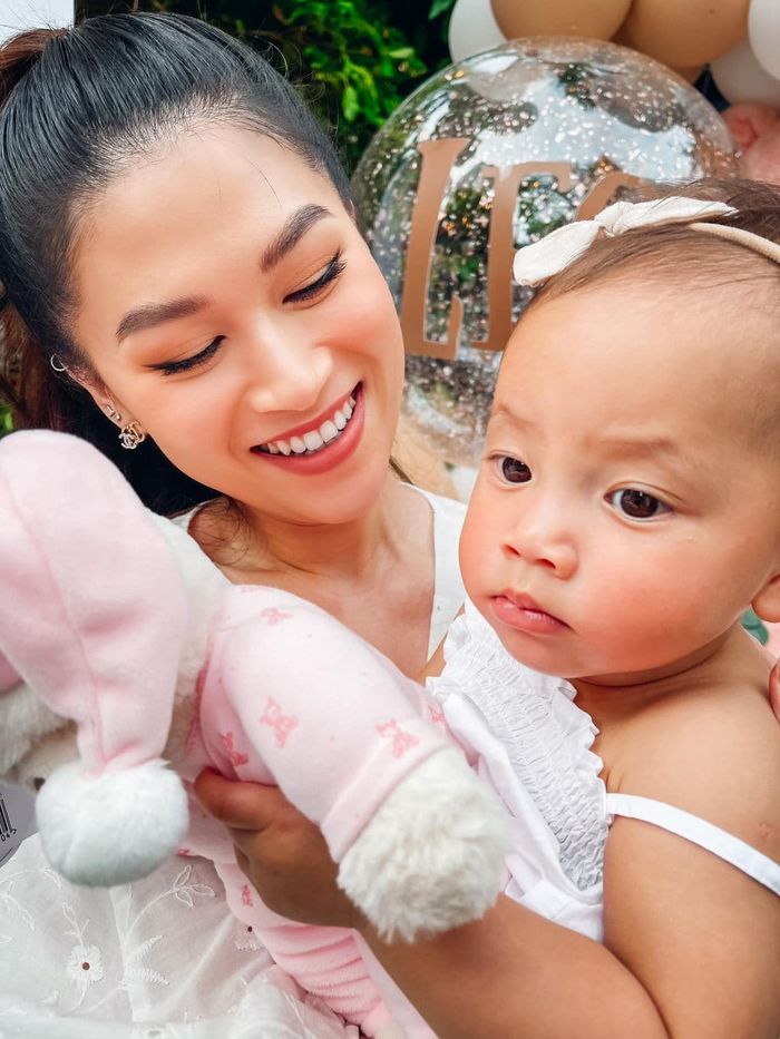 Hội sao việt mê Leon - Lisa: Trấn Thành tự nhận giống cậu ú lúc bé